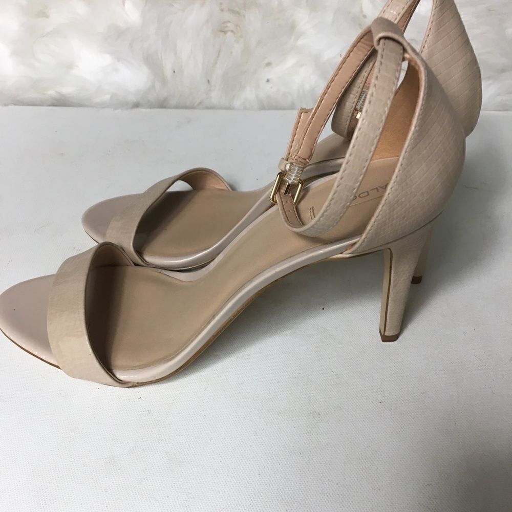 Aldo beige heels snake skin print sandals size 11